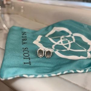 Kendra Scott Stud earrings! Never worn
